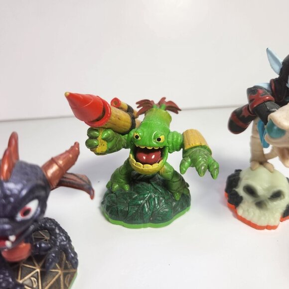 Skylander Figurines Lot of 4 Fright Rider Countdown Spyro Dragon Zook - Picture 3 of 7